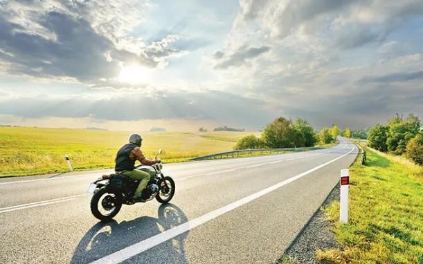 125 CC Motosiklet Kullanma Şartları ve Vites Seçenekleri