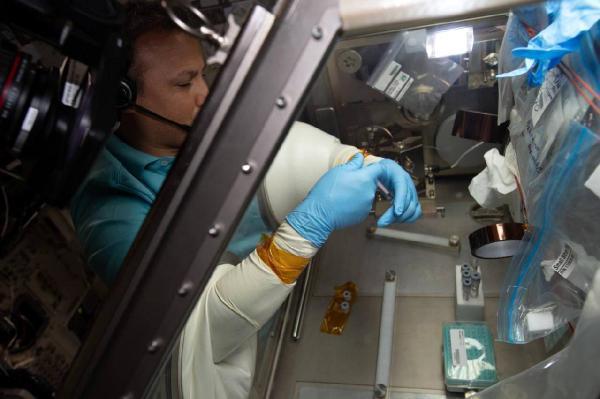 Alper Gezeravcı Dünya'ya Dönüyor: İlk Türk Astronotun Dönüşü