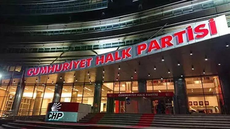 Cemil Tugay: İzmir Büyükşehir Belediye Başkan Adayı ve Tıp Uzmanı