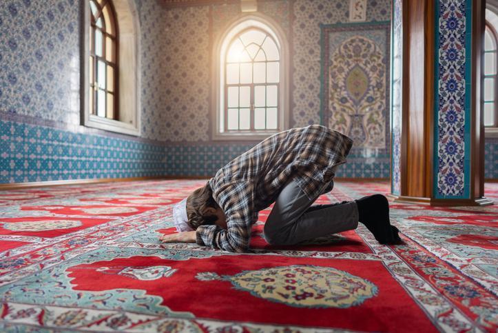 Cuma Namazı Hakkında Bilgiler ve Kılınışı