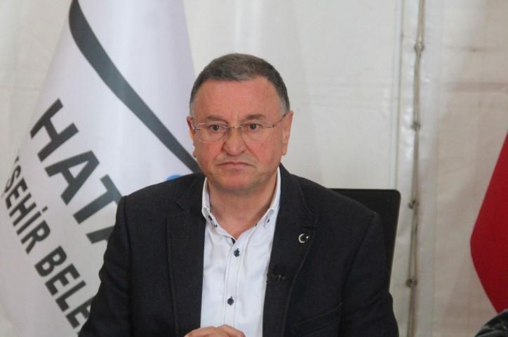 Doç. Dr. Lütfü Savaş: Hatay Büyükşehir Belediye Başkanı ve Tıp Alanındaki Kariyeri