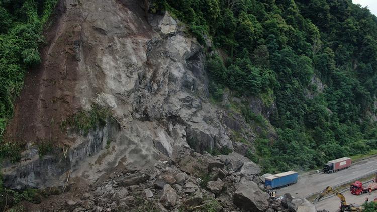 Erzincan'da Toprak Kayması Nedenleri ve Heyelan Oluşumu