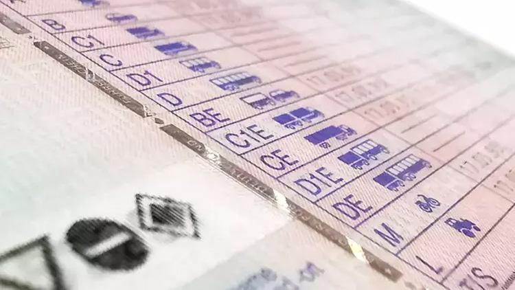 Eski Ehliyet Değiştirme Süreci ve 2024 Tarihleri
