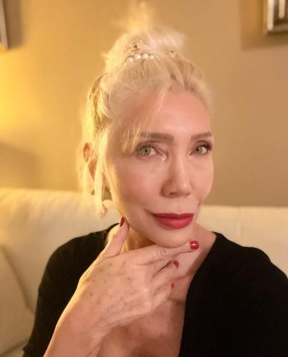 Hülya Yiğitalp Kimdir? Kaç Çocuğu Var?