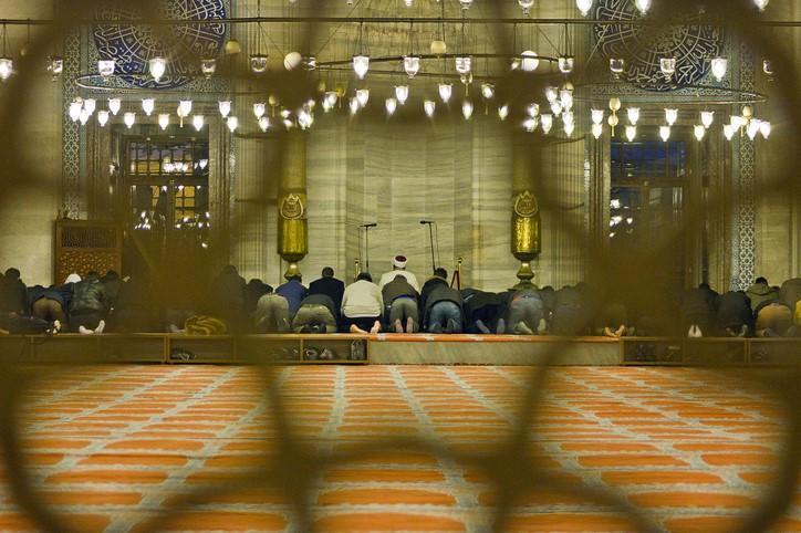 Miraç Kandili ve Kandil Namazı Hakkında Bilgiler