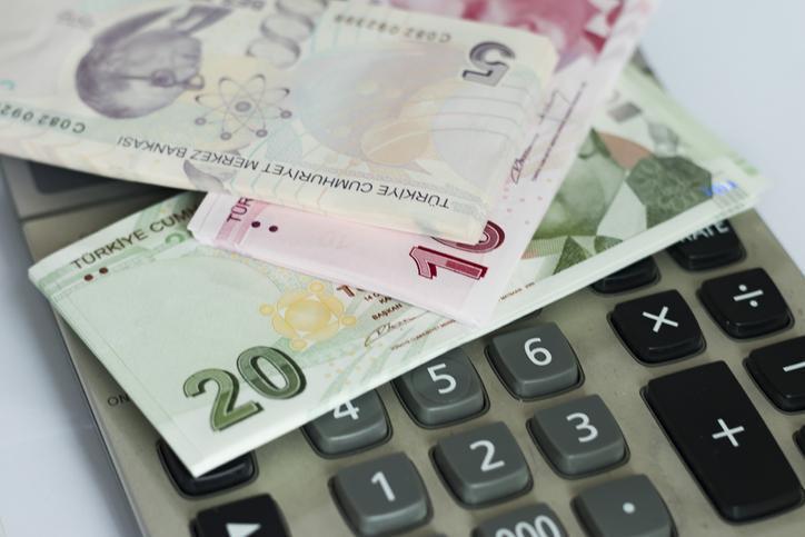Emekli Aylıklarına Yapılan Zam Eşitlendi
